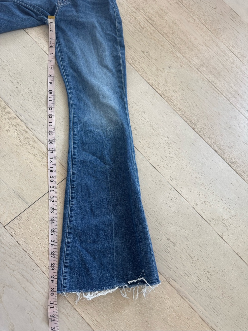 Mother weekender fray walking on coals size28 - Picture 5 of 9